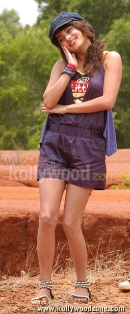 Sexy Sneha Ullal Pictures 06