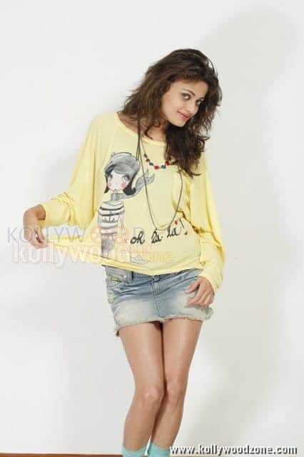 Sexy Sneha Ullal Pictures 12