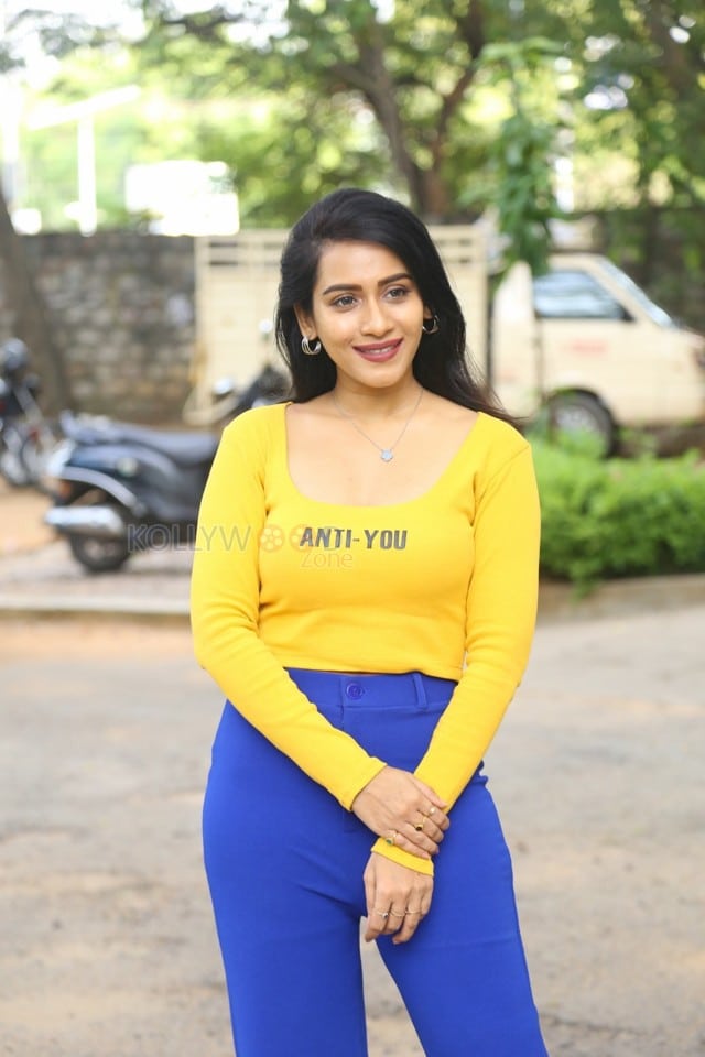 Actress Preetei Sundar at Katha Keli Teaser Launch Photos 17