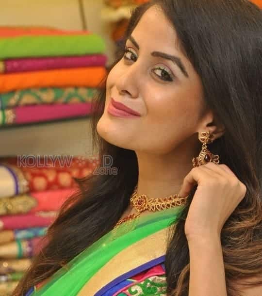Actress Anukrithi Sexy Saree Photos 01