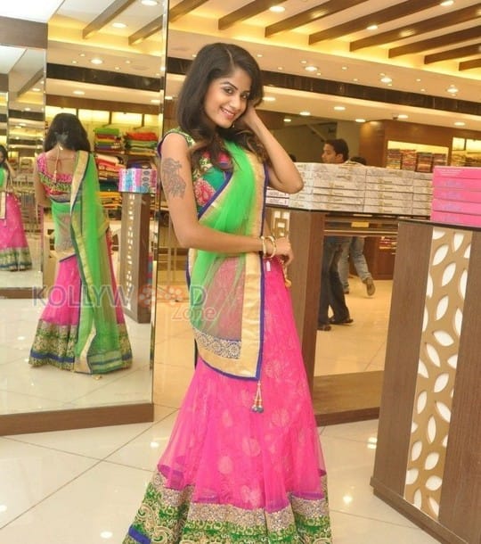 Actress Anukrithi Sexy Saree Photos 13