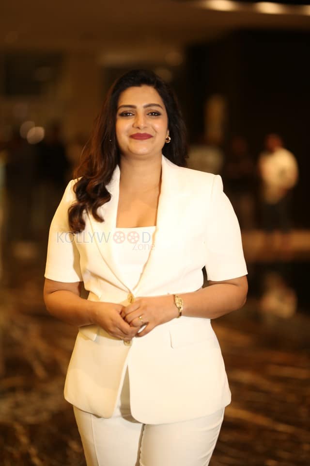 Actress Divya Pillai at Bhairavam Movie Pre Release Event Photos 01
