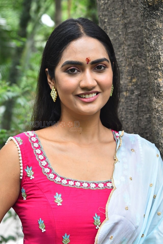 Actress Kajal Choudhary at Ananganaga Movie Success Meet Photos 21