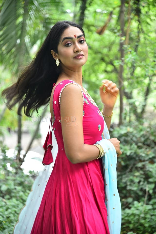 Actress Kajal Choudhary at Ananganaga Movie Success Meet Photos 30