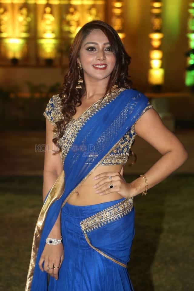 Actress Model Natasha Doshi Photos 09