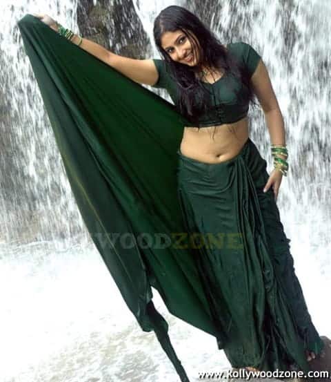 Actress Monica Stills 01