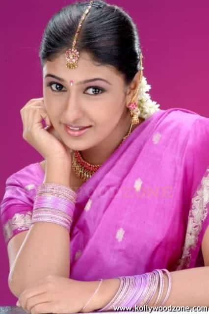 Actress Monika Stills 016