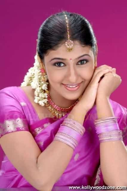 Actress Monika Stills 019