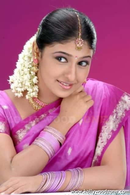 Actress Monika Stills 020