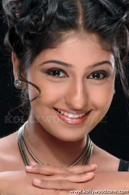 Actress Monika Stills 044