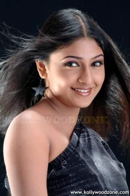 Actress Monika Stills 058