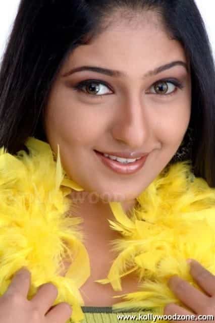 Actress Monika Stills 059