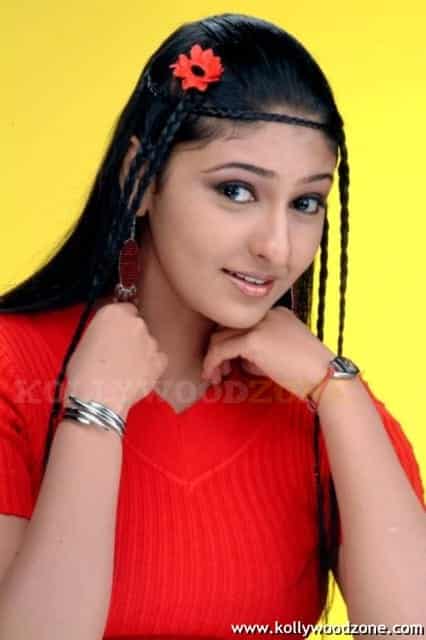 Actress Monika Stills 060