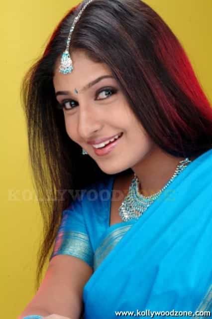Actress Monika Stills 067