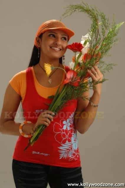 Actress Monika Stills 075