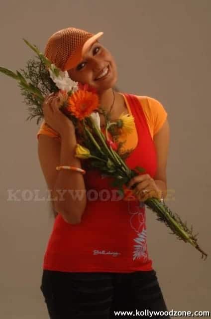 Actress Monika Stills 076