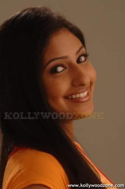 Actress Monika Stills 089