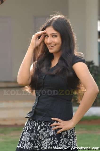 Actress Monika Stills 115