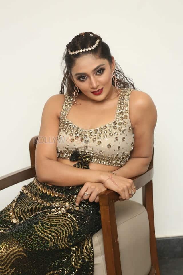 Actress Natasha Doshi At Bang Bang New Year 2019 Celebration Photos 46