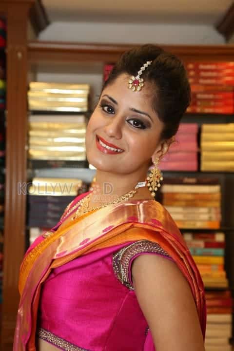 Anukruthi Saree Photos 04