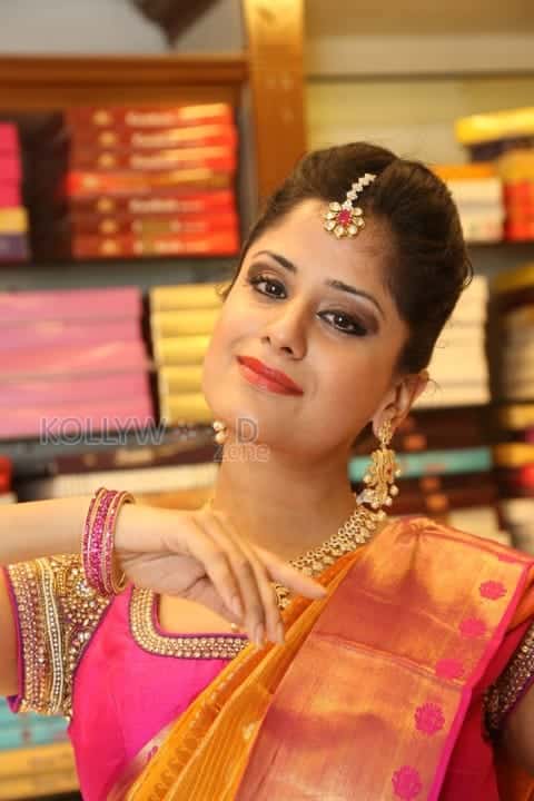 Anukruthi Saree Photos 10
