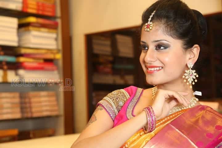 Anukruthi Saree Photos 12