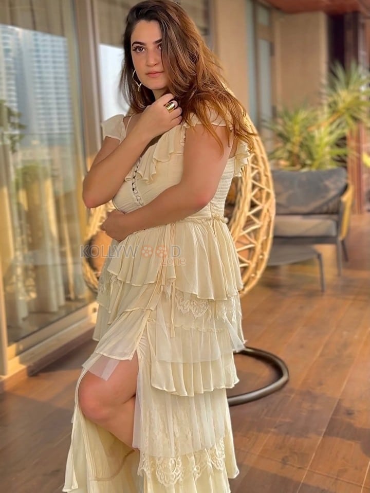 Indian Actress Shivaleeka Oberoi in a Cream Ruffle Maxi Dress with a Corset Bodice with a Thigh Slit Photos 01