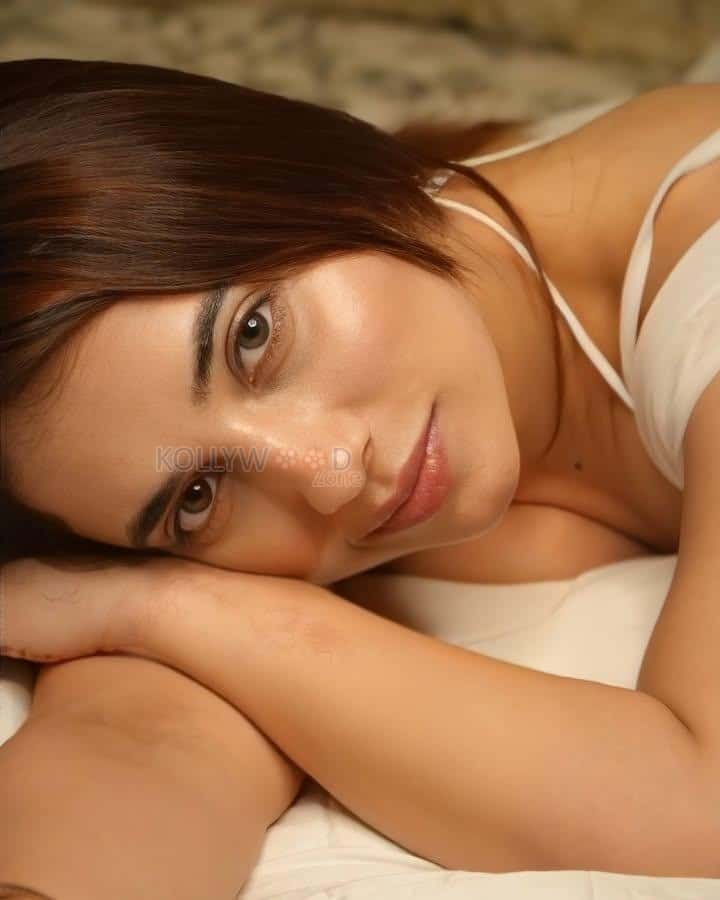Natural Beauty Priyanka Rewri in a White Dress Pictures 02