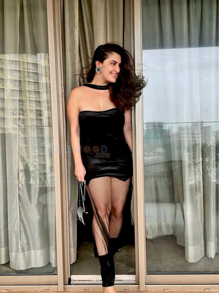Yeh Saali Aashiqui Actress Shivaleeka Oberoi in a Black Off Shoulder Mini Dress Photos 03