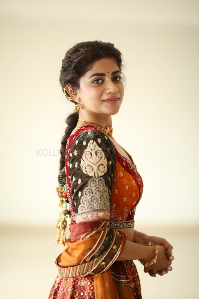 Actress Abhignya Vuthaluru at Viraatapalem Trailer Launch Photos 01