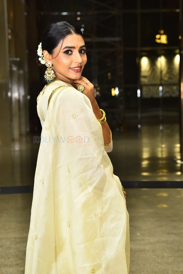 Heroine Sapthami Gowda at Thammudu Movie Pre Release Event Stills 01