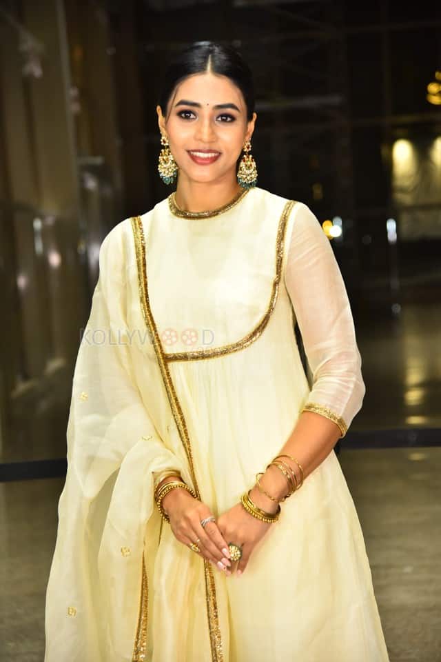 Heroie Sapthami Gowda at Thammudu Movie Pre Release Event Stills 06