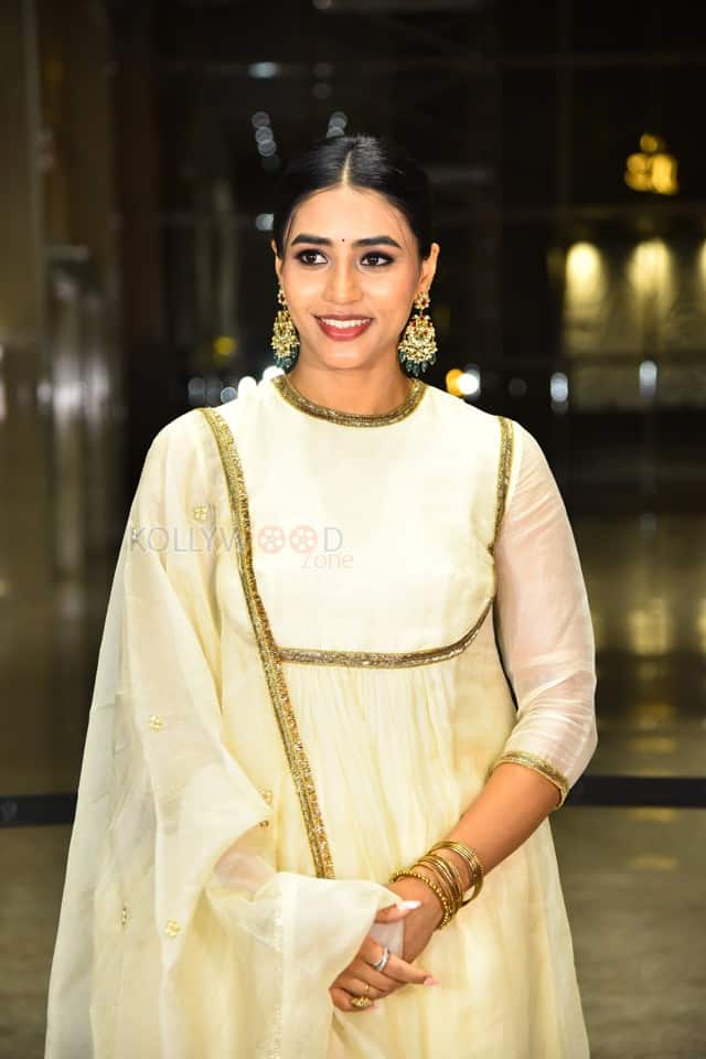 Heroine Sapthami Gowda at Thammudu Movie Pre Release Event Stills 10