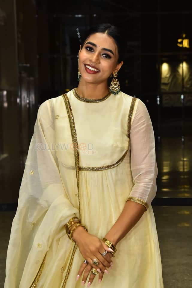 Heroine Sapthami Gowda at Thammudu Movie Pre Release Event Stills 19