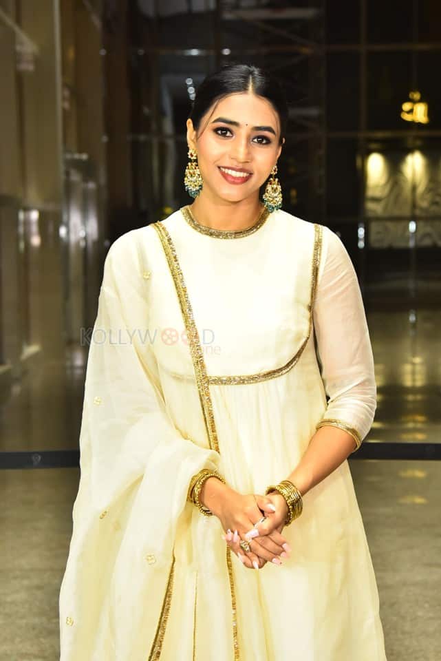 Heroine Sapthami Gowda at Thammudu Movie Pre Release Event Stills 21