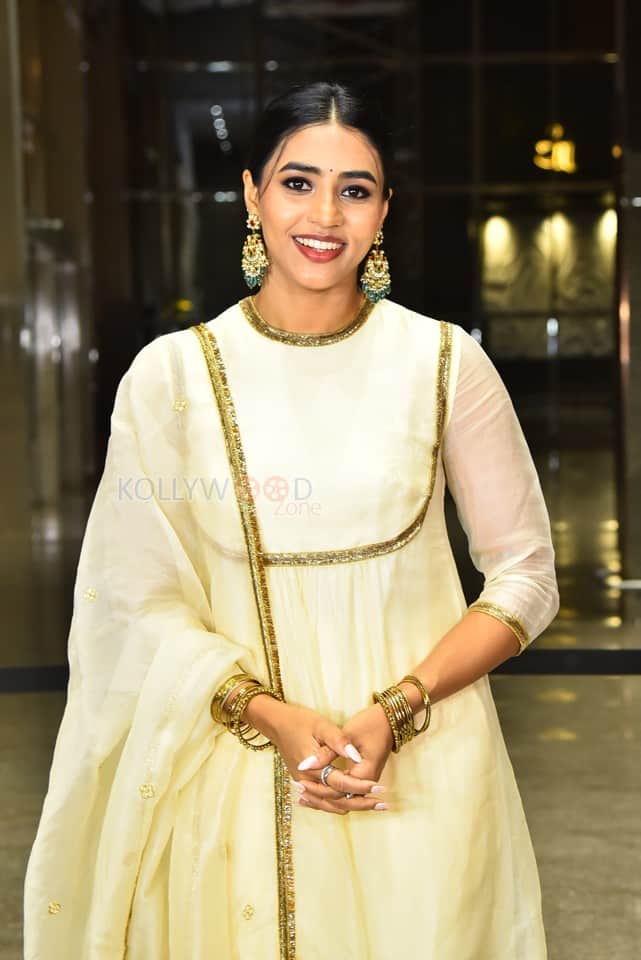 Heroine Sapthami Gowda at Thammudu Movie Pre Release Event Stills 24