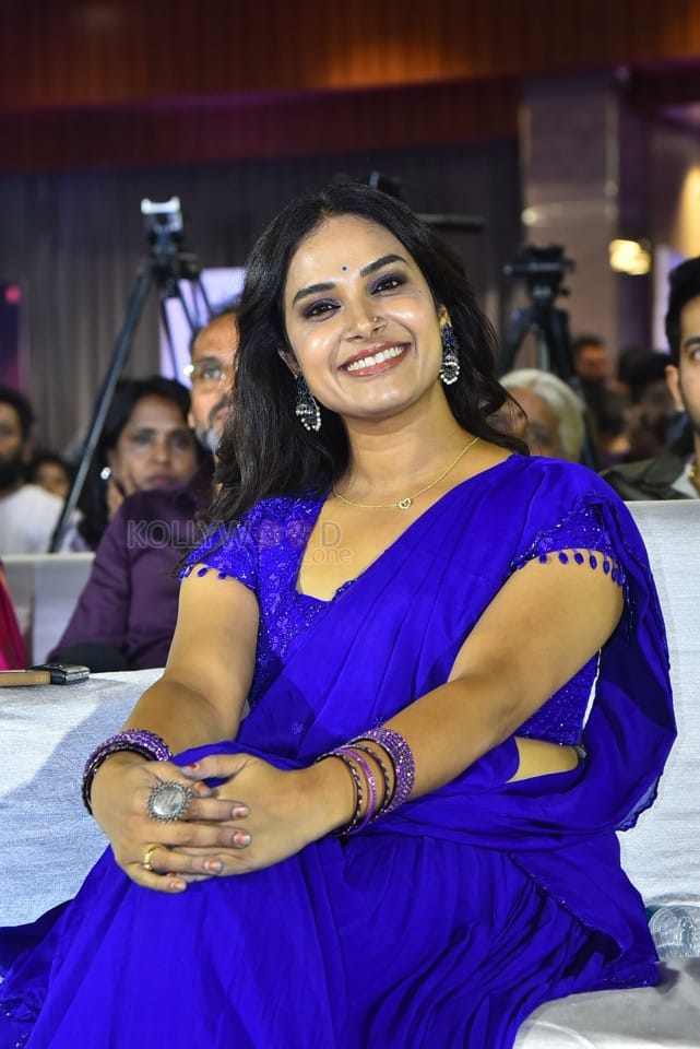Actress Hari Teja at Thammudu Movie Release Trailer Launch Event Photos 03