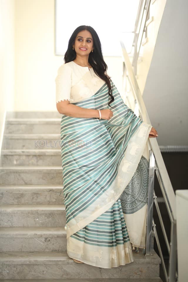 Actress Laya at Thammudu Movie Interview Pictures 03