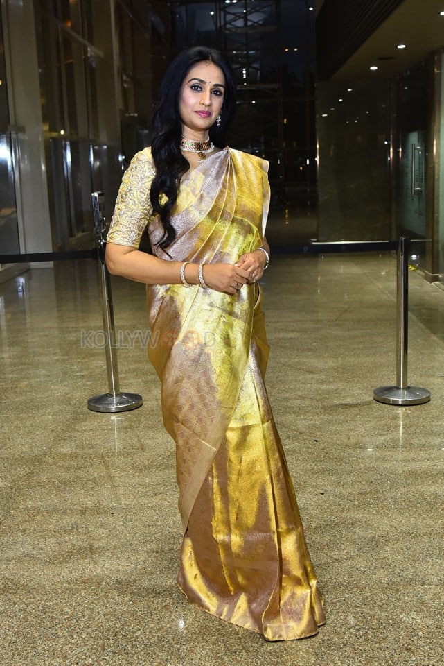 Actress Laya at Thammudu Movie Pre Release Event Photos 07