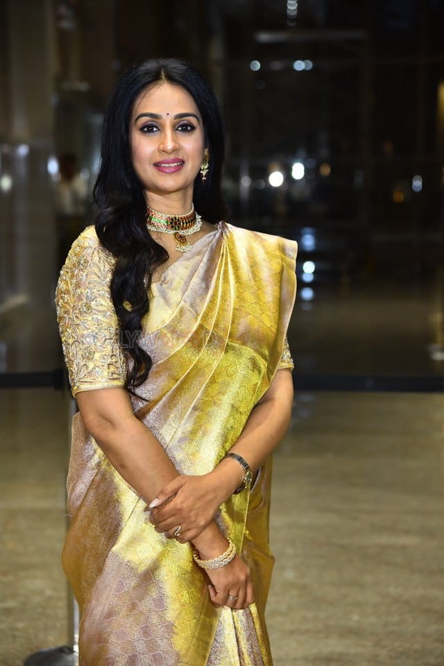 Actress Laya at Thammudu Movie Pre Release Event Photos 14