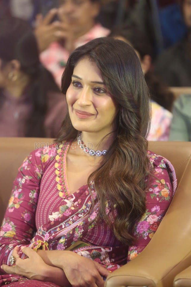Actress Niharika NM at Mithra Mandali Movie Pre Release Event Pictures 06