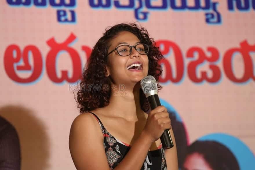 Actress Aditi Myakal At Ami Thumi Success Meet Photos 08