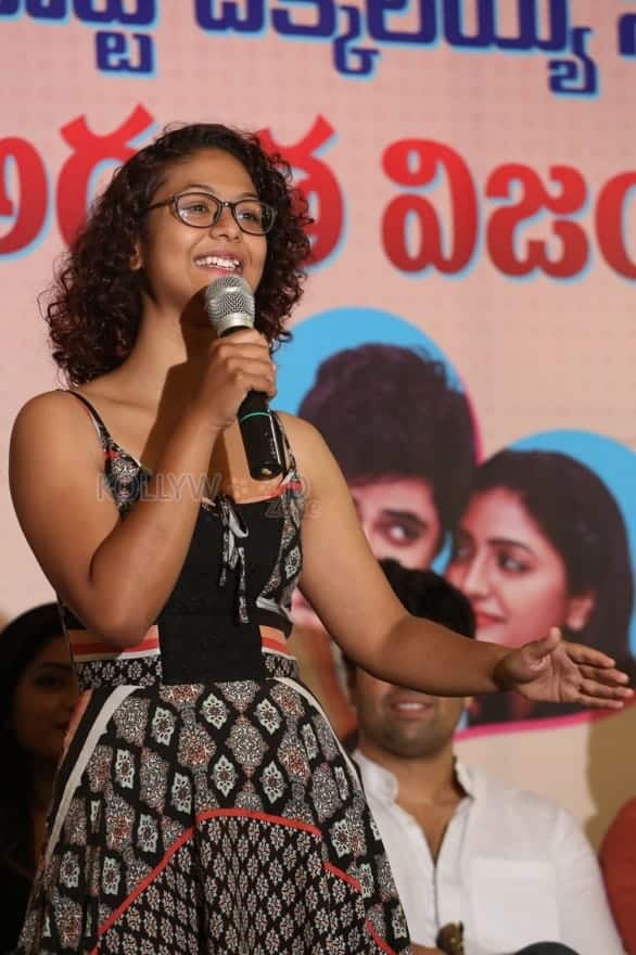 Actress Aditi Myakal At Ami Thumi Success Meet Photos 11