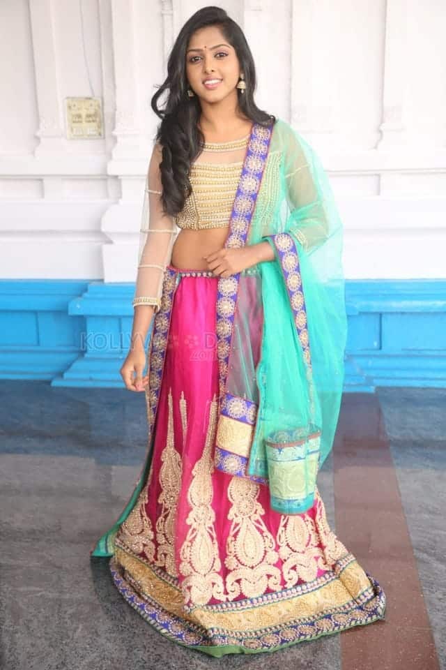 Actress Charishma Shreekar At Neethona Hai Hai Movie Opening Photos 04