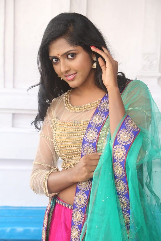Actress Charishma Shreekar At Neethona Hai Hai Movie Opening Photos 13