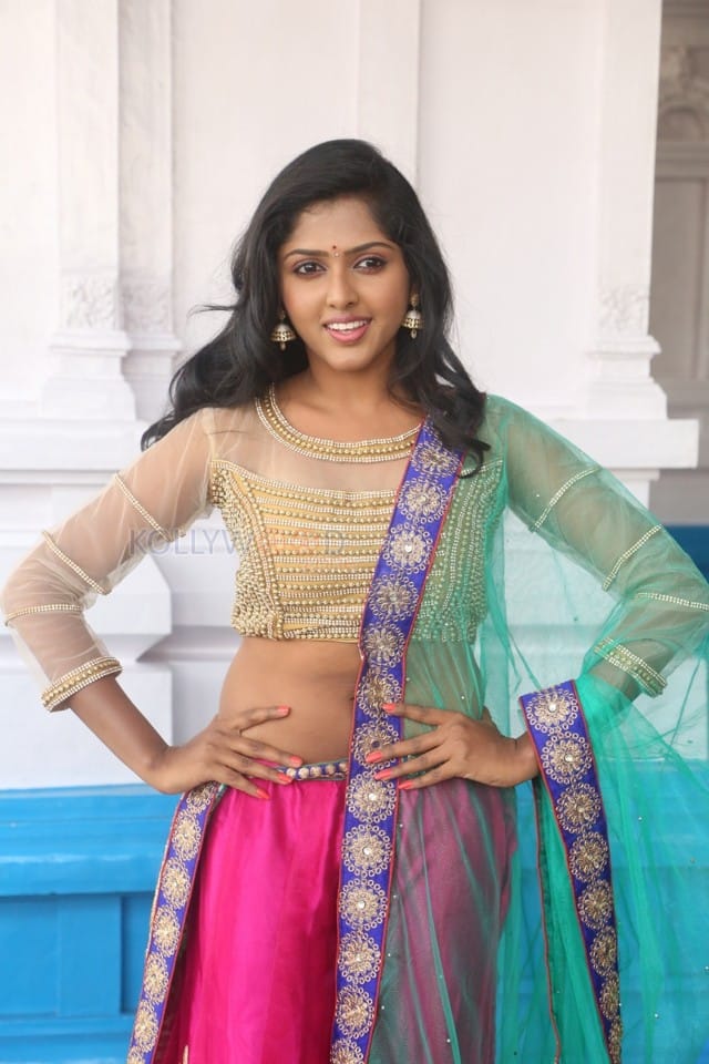 Actress Charishma Shreekar At Neethona Hai Hai Movie Opening Photos 15