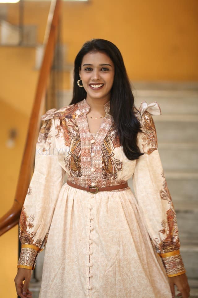 Actress Deepthi Srirangam at Mr Reddy Pre Release Event Picture 13