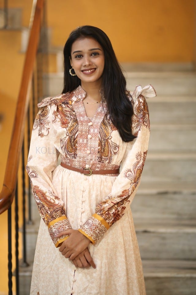 Actress Deepthi Srirangam at Mr Reddy Pre Release Event Picture 14