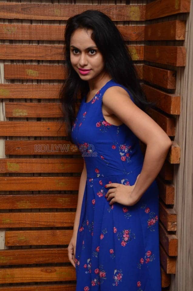Actress Model Pallavi Dora Photos 23