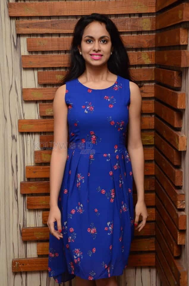 Actress Model Pallavi Dora Photos 25